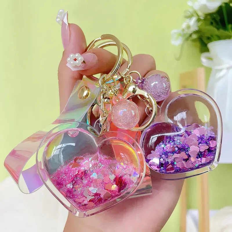 ✨ Adorable Quicksand Heart Keychain 💖 Trendy Mini Bag Charm for Couples 🌈