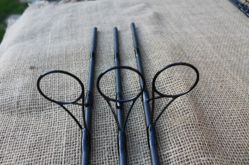 3 x Daiwa 9' Carp Rods With Sonik Mini Pit Reels And Protective Holdall. MINT.