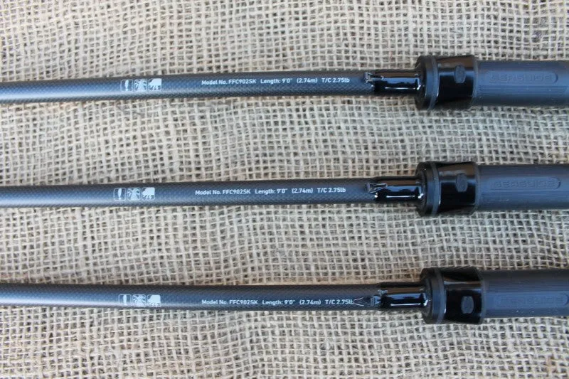 3 x Daiwa 9' Carp Rods With Sonik Mini Pit Reels And Protective Holdall. MINT.
