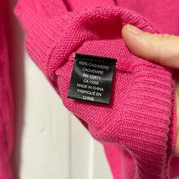 360 Cashmere V Neck long sleeve lightweight pink sweater size small
