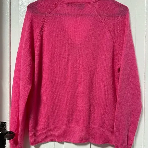 360 Cashmere V Neck long sleeve lightweight pink sweater size small