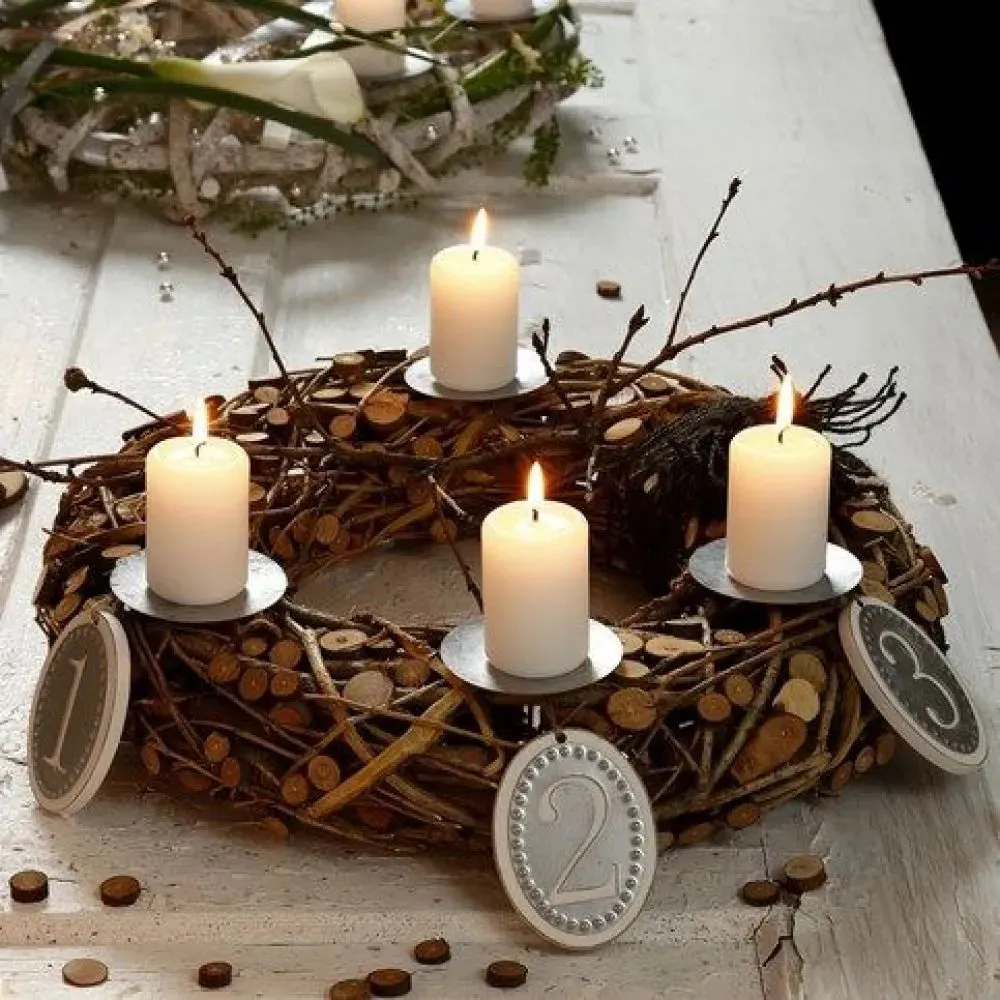 4 x Metal Round Shape Candle Holders With Spear For Christmas Decorations D: 7cm