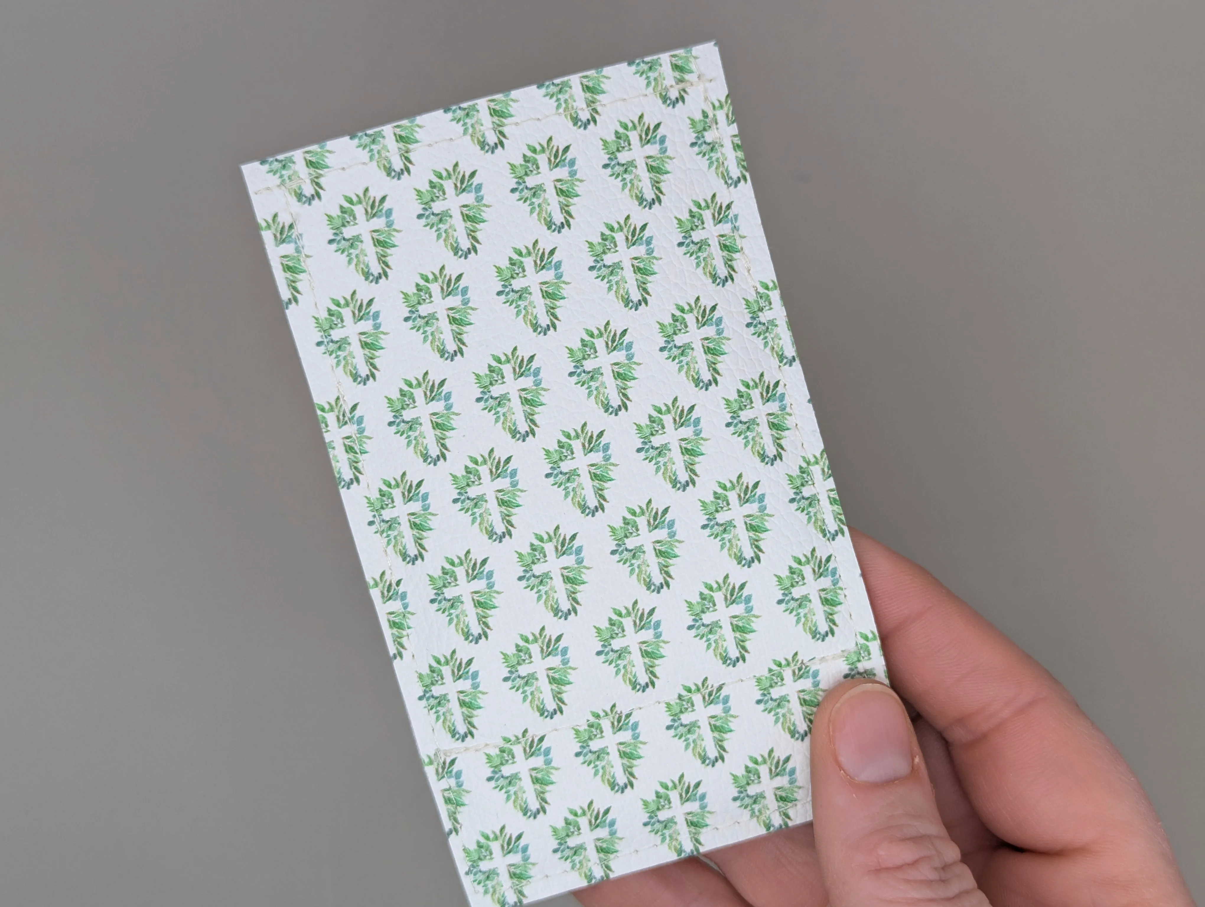 Card wallet /w coin pocket- Floral Cross