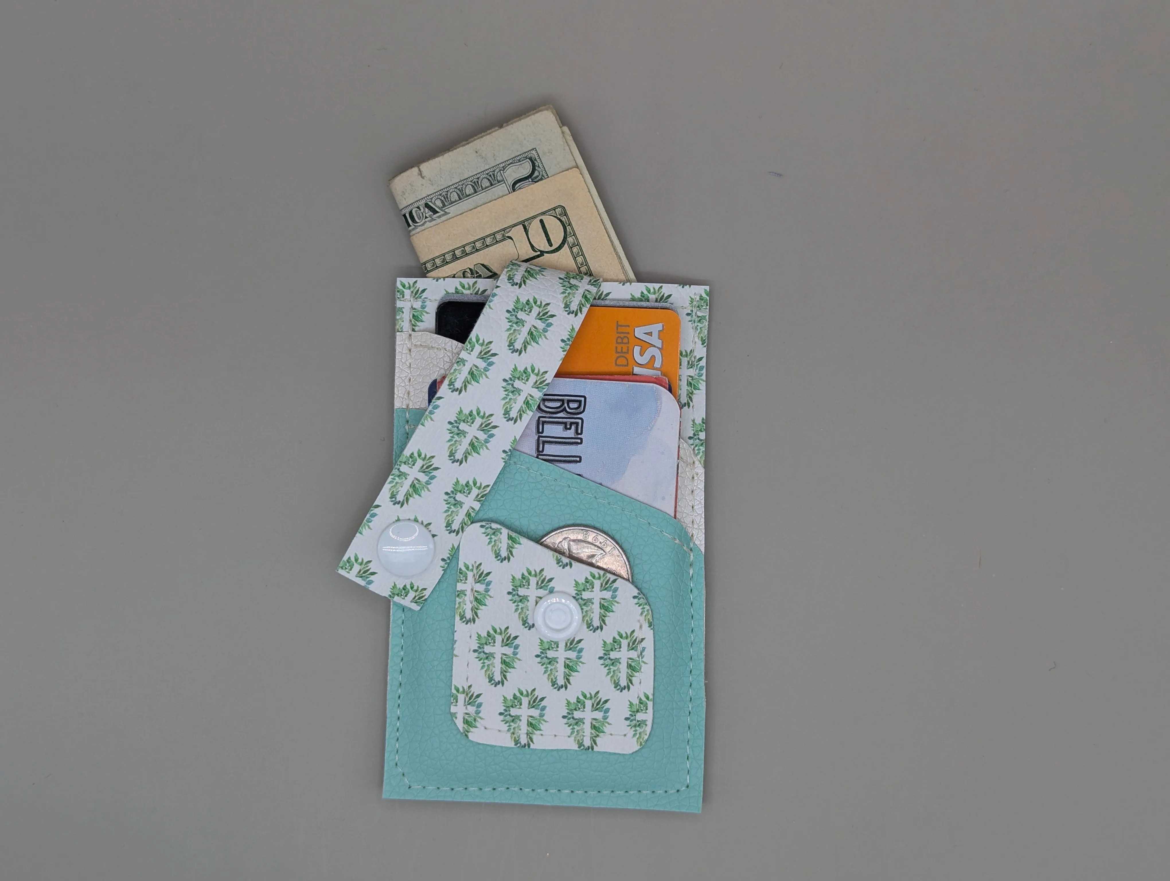 Card wallet /w coin pocket- Floral Cross