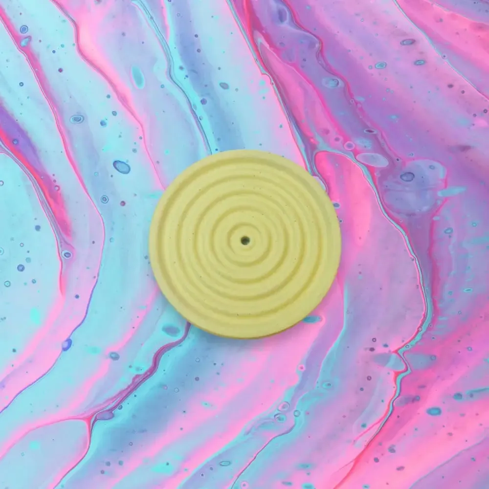 Colorful Concrete Round Mini Incense Holders: Off White / Matte
