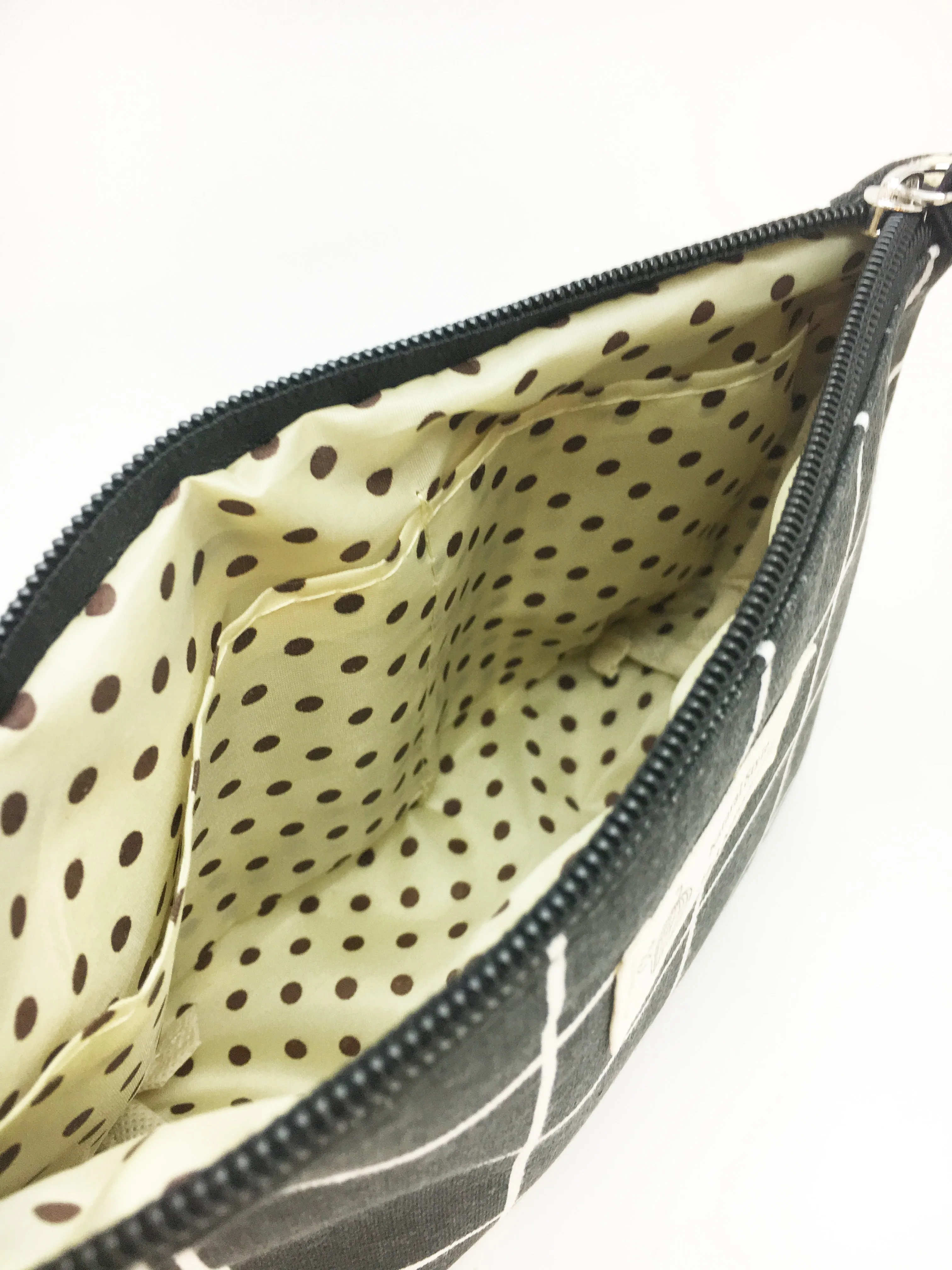 Cosmetic bag