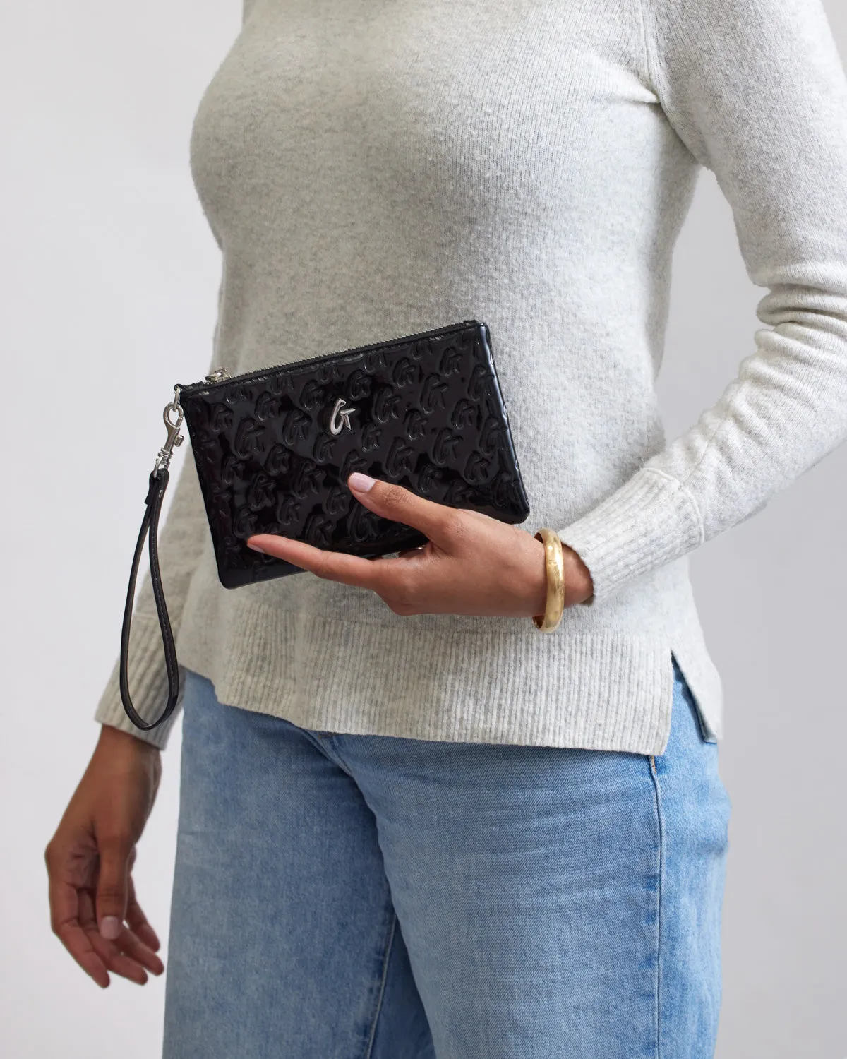 COSMETIC POUCH AND WRISTLET BUNDLE - MIRROR BLACK