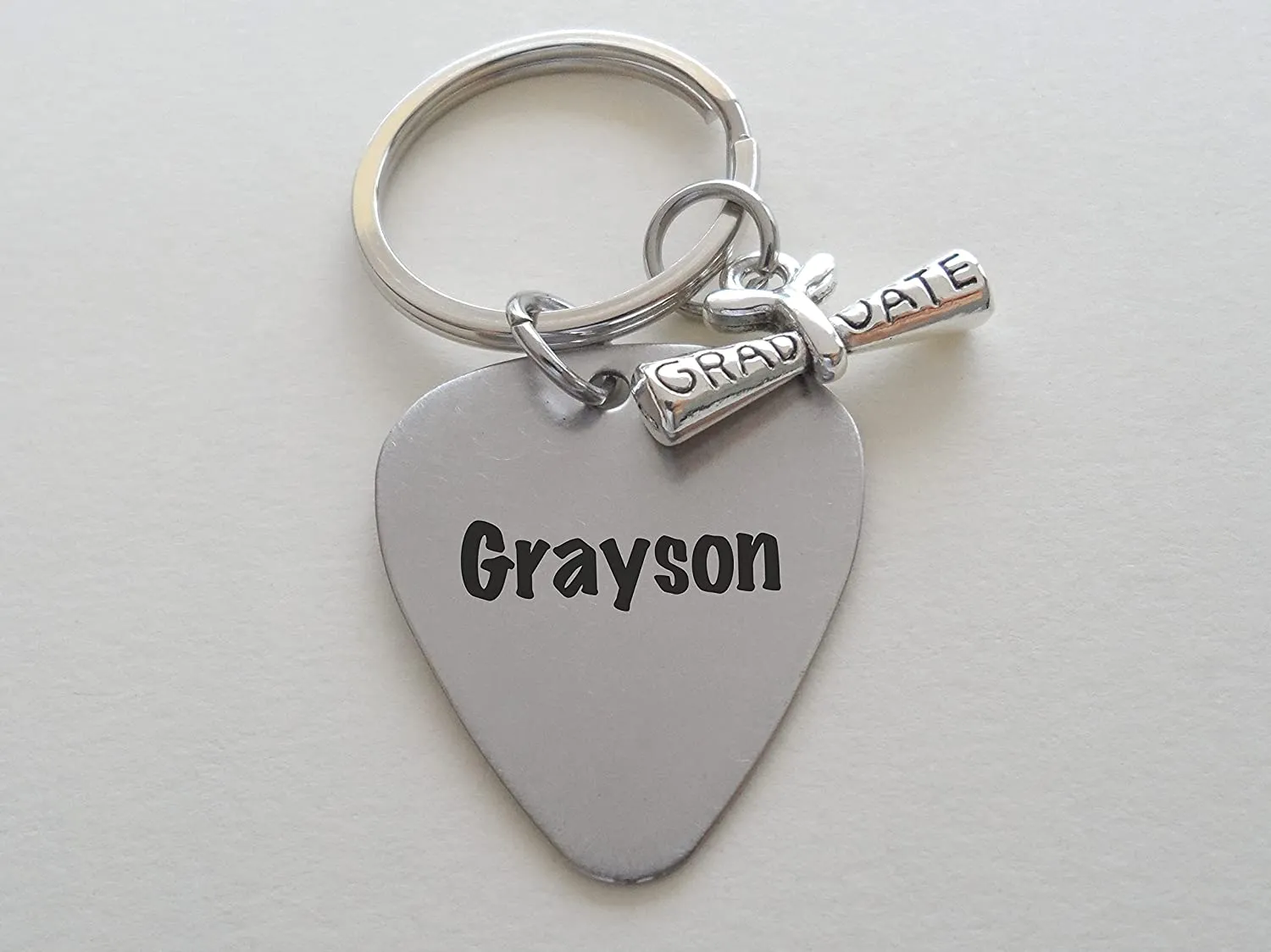 Custom Engraved Graduation Metal Guitar Pick Keychain with Graduate Cap Charm, Class of 2025 Personalized Graduate Keychain, Gift for Graduate
