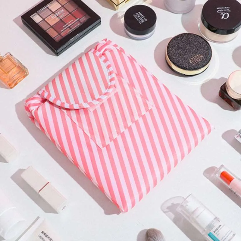 Drawstring Cosmetic Bag : All-in-One Drawstring Makeup Bag