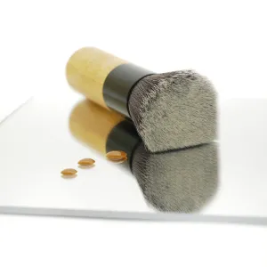 Flawless Buffing Foundation Brush