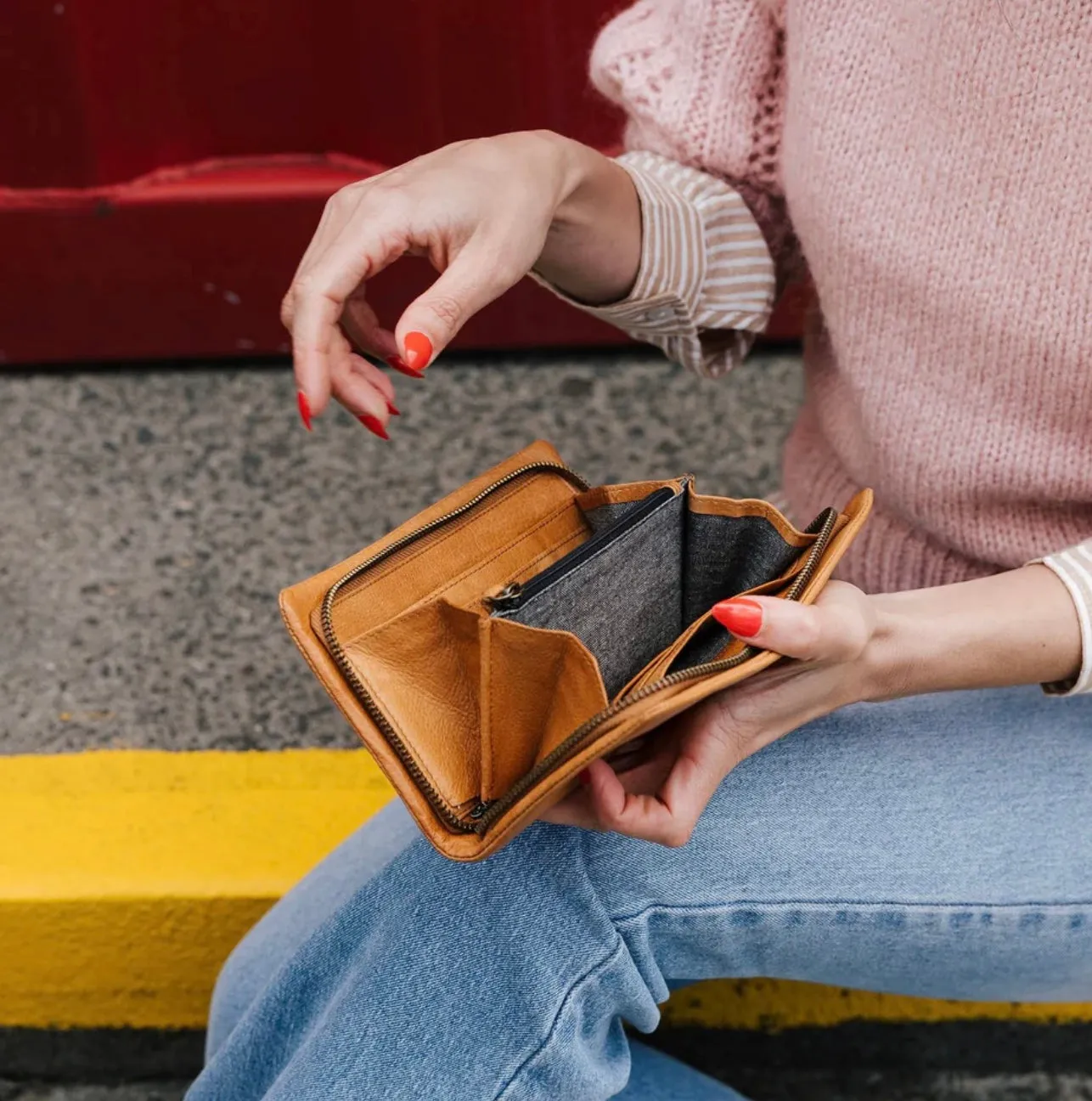 Harriet Wallet