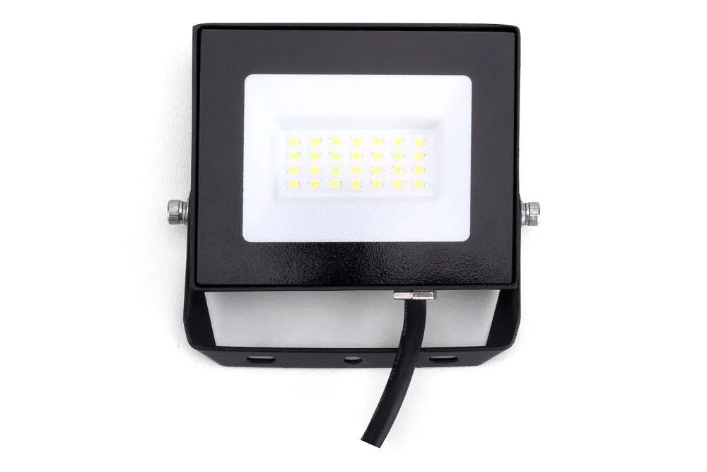 Integral ILFLE017 Compact Slim Floodlight 20W 2000Lm 4000K 120 Beam 100Lm/W IP65 IK08 Black