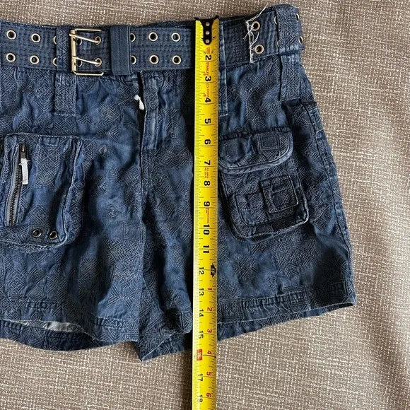 Johnny Was Zuma Belted Denim Textured Shorts Size 6