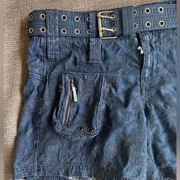 Johnny Was Zuma Belted Denim Textured Shorts Size 6