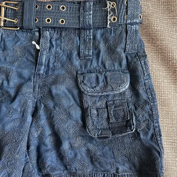 Johnny Was Zuma Belted Denim Textured Shorts Size 6