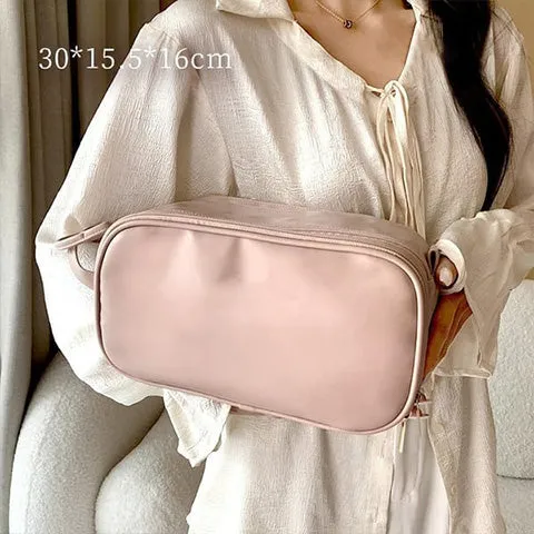 Large-capacity Travel Cosmetic Bag - LAST DAY 60% OFF