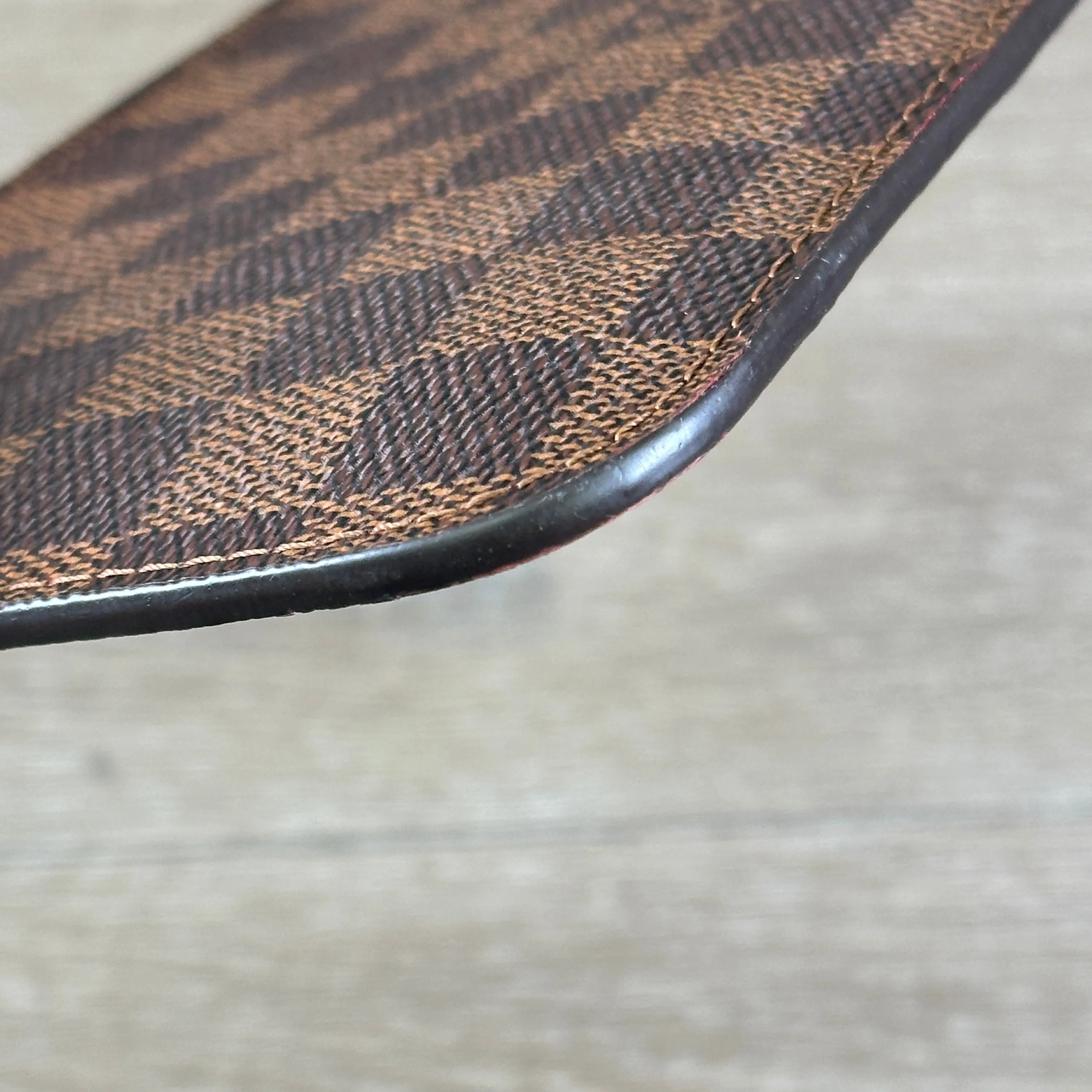 Louis Vuitton Neverfull Pochette - Damier Ebene