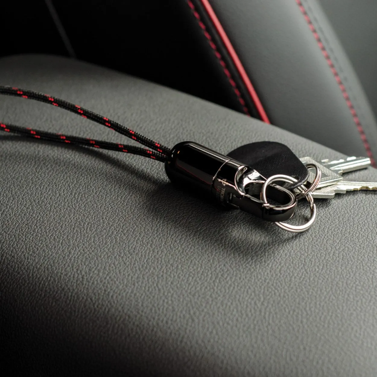 TROIKA Charging Cable on Carabiner Key Ring CHARGING TIME